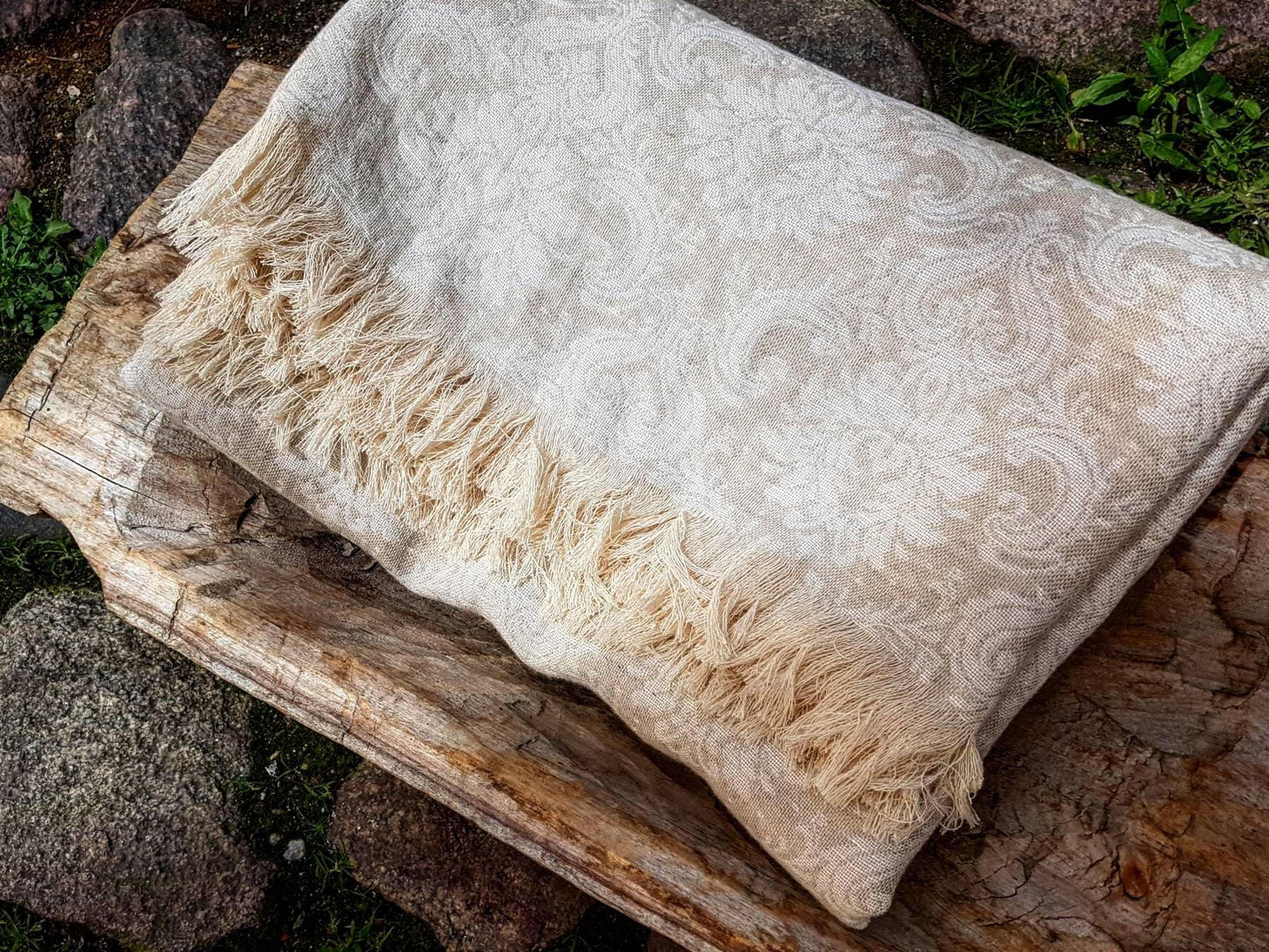Linen blanket, softened linen blanket, damask linen blanket, linen throw, beach blanket, raw linen throw, flax blanket, pastel linen blanket