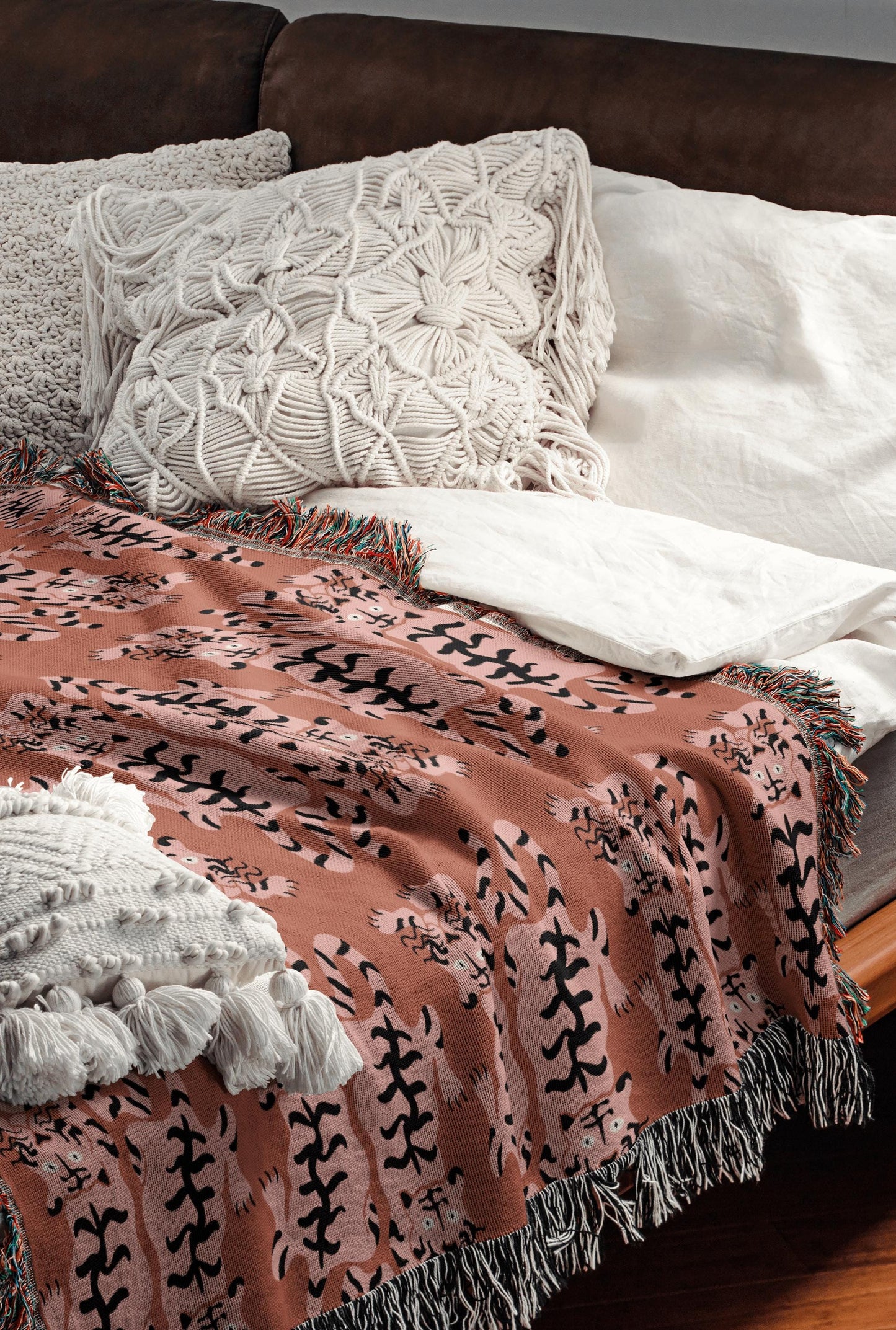 Pink Groovy Tiger Pattern Woven Cotton Throw Blankets