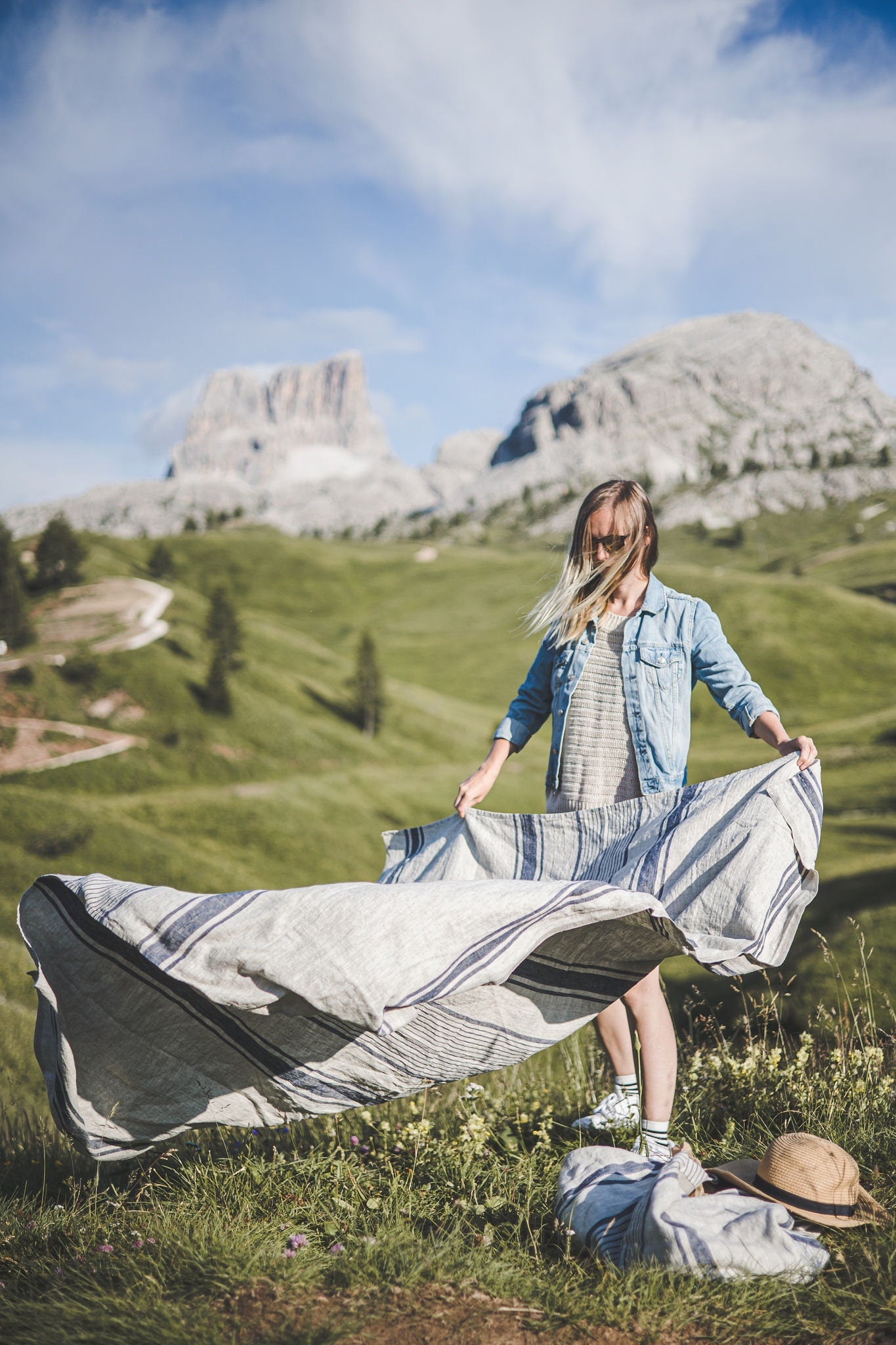 Linen beach towel, French style linen blanket, Summer blanket, Linen beach towel, Natural linen picnic blanket, Striped linen blanket.