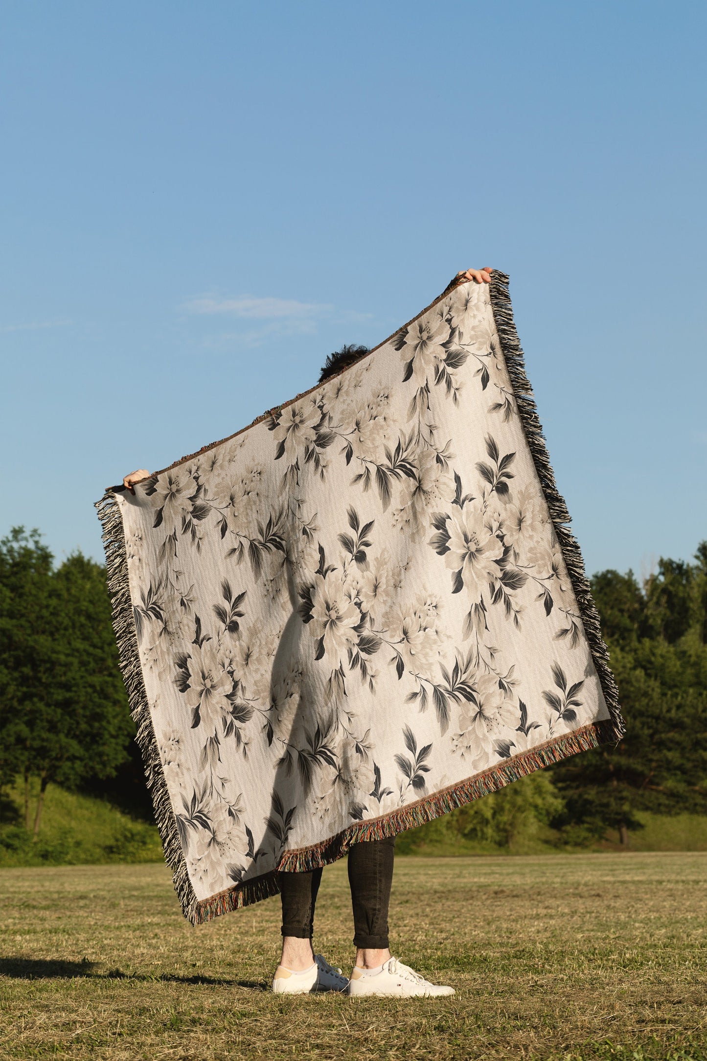 Accent Floral Throw For Upscale Homes Elegant Woven Blanket Premium Quality Throw Cream Floral Throw Blanket High End Decor Floral Blanket