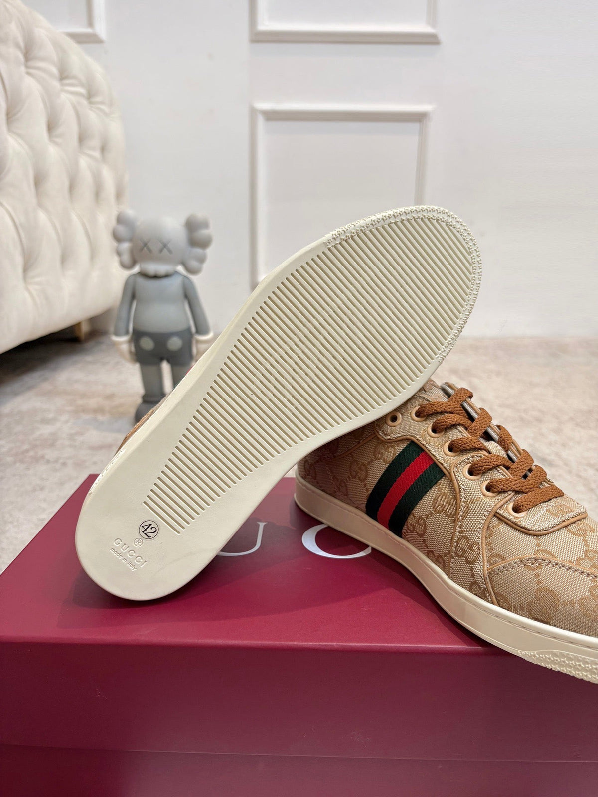 GG Stretch Low-Top Trainers Beige Canvas 824431